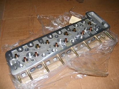 Picture of Cylinder head, 250/8,280S 70-73 1300102421-sold