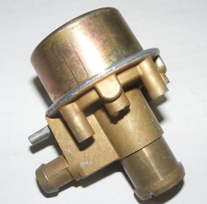 Picture of air pump run-off valve, 6cyl 68-73, 0001400060