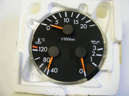 Picture of Mercedes instrument cluster, 1295420001