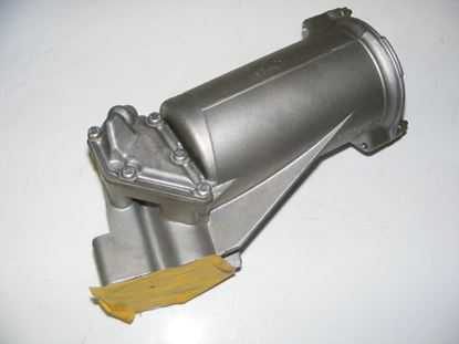 Picture of oil filter housing, 240D 6151800110