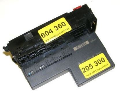 Picture of fuse box,W208/W210 0025452701