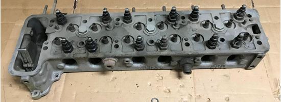 Picture of Mercedes 230s Cylidner head 1080101720 used