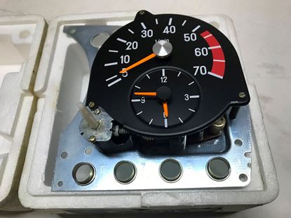 Picture of Mercedes 450sel 6.9 clock/rpm gauge 0015426116 SOLD